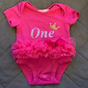12 M one 👑 pink tutu onesie